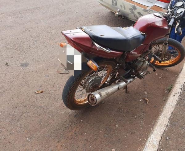 Motocicleta apreendida acabou recolhida ao Centro de Remoção e Depósito (Foto: Divulgação/Brigada Militar)