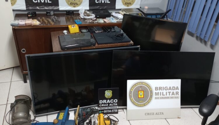 Foram apreendidos diversos materiais (Foto: Divulgação)