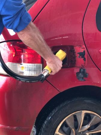 Preço médio da gasolina comum no Rio Grande do Sul, na semana passada, ficou em R$ 4,57 (Foto: Diones Roberto Becker)
