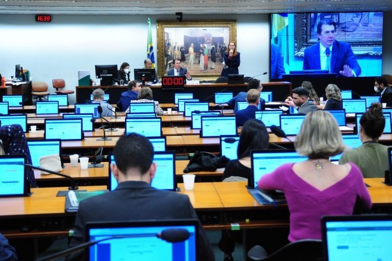Arthur Oliveira Maia retirou também requerimentos de audiência pública sobre o tema - (Foto: Billy Boss/Câmara dos Deputados)