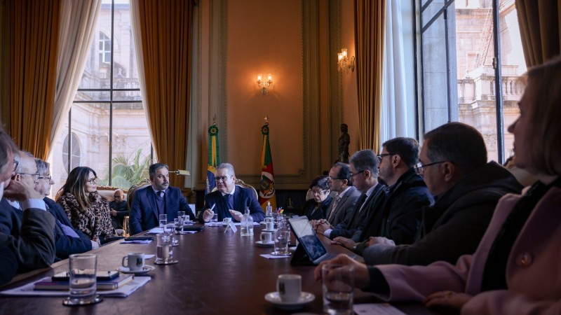 Reunião conduzida pelo governador Ranolfo Vieira Júnior durou cerca de duas horas - Foto: Felipe Dalla Valle / Palácio Piratini