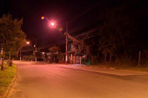 Caue Xavier, de 16 anos, foi morto em um matagal nas imediações da Avenida Juca Batista, na Zona Sul de Porto Alegre (Foto: Reprodução/RBS TV)