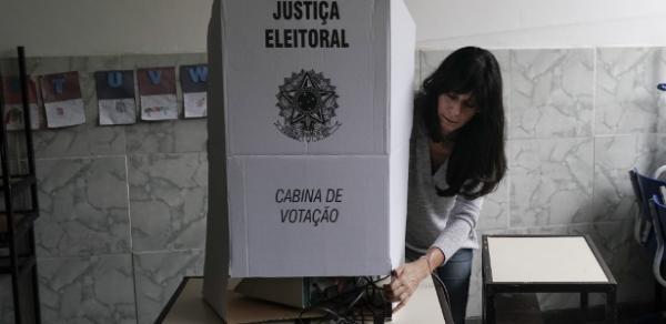 O primeiro turno das eleições está previsto para o dia 4 de outubro, e o segundo turno, 25 de outubro (Foto: Leo Correa/AP Photo)