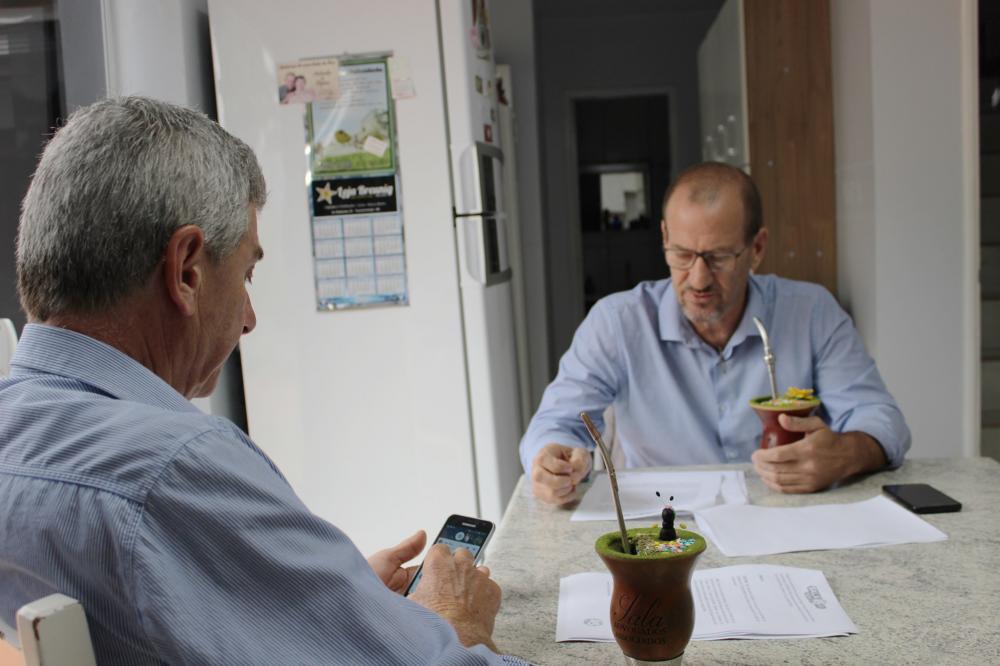 Prefeito e vice serão os responsáveis pela pasta ligada ao setor primário do município (Foto: Divulgação)