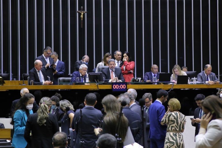 Deputados na sessão do Plenário dessa terça-feira - (Foto: Michel Jesus/Câmara dos Deputados)