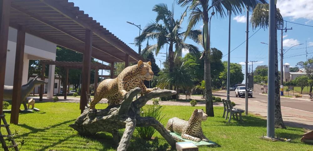 Crime ocorreu na praça que fica localizada no Centro da cidade (Foto: Divulgação)
