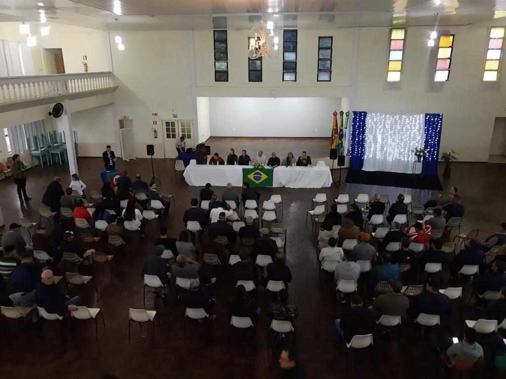 Encontro ocorreu no Clube Comercial de Tenente Portela (Foto: Jonas Martins)
