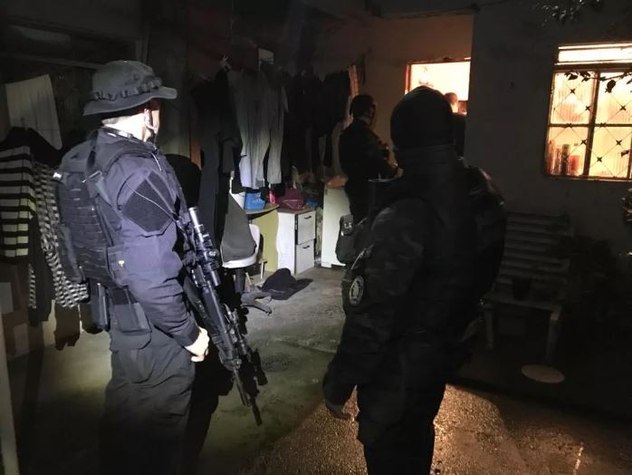 Após apreensão de fuzis em Porto Alegre, polícia realiza operação contra o narcotráfico no RS e outros nove estados (Foto: Divulgação/Policia civil)
