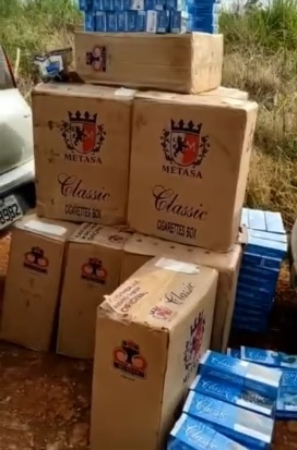 Mercadorias estavam em um veículo abandonado na localidade de Coxilha Alta (Foto: Divulgação | BM)
