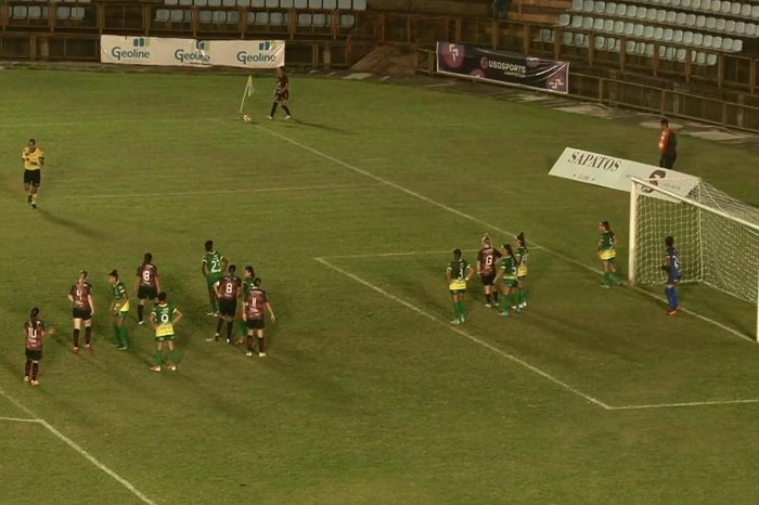 Na partida de ida, o Ipatinga venceu por 2 a 0 (Foto: Reprodução | Eleven Sports)