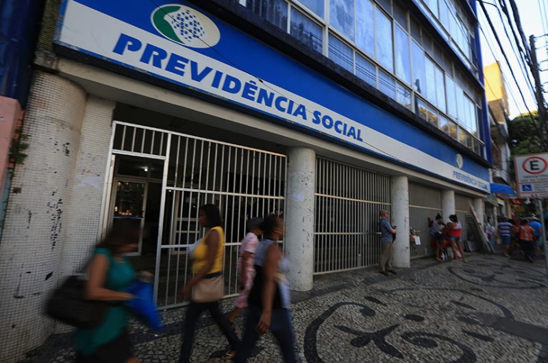 Para Paim a CAS deve priorizar a discussão sobre a crise do INSS - Joa_Souza/istockphoto