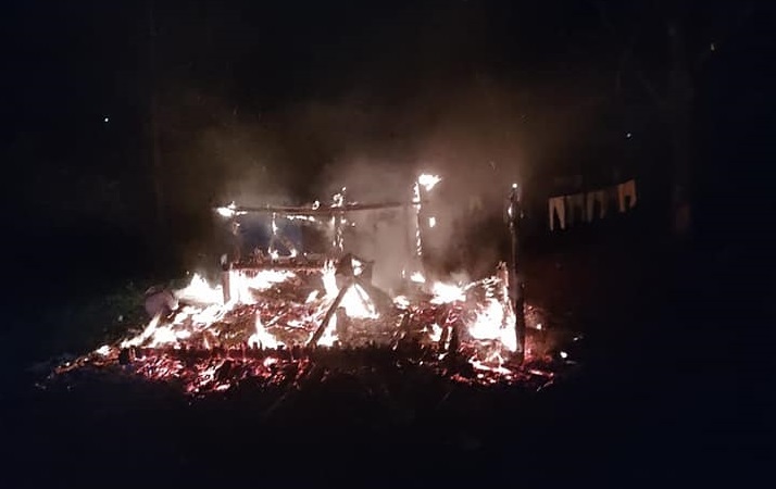 Fato ocorreu na madrugada do domingo (10/7), no Km 10 na Terra Indígena do Guarita (Foto: Divulgação | Bombeiros Voluntários)