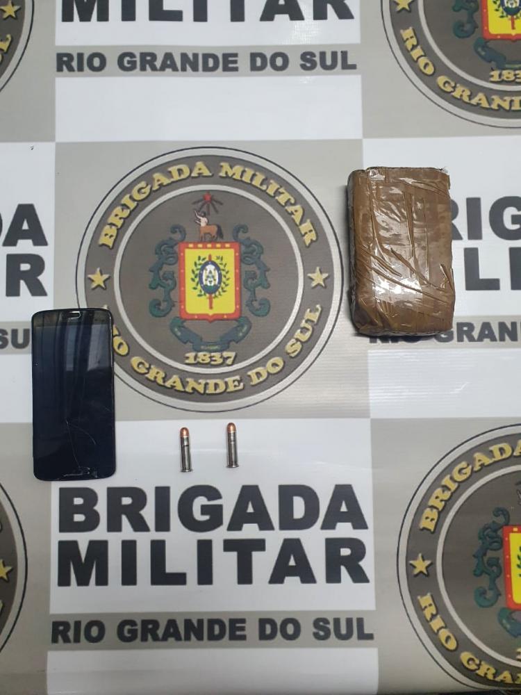 Materiais foram apreendidos pelo Brigada Militar (Foto: Divulgação 7º BPM)