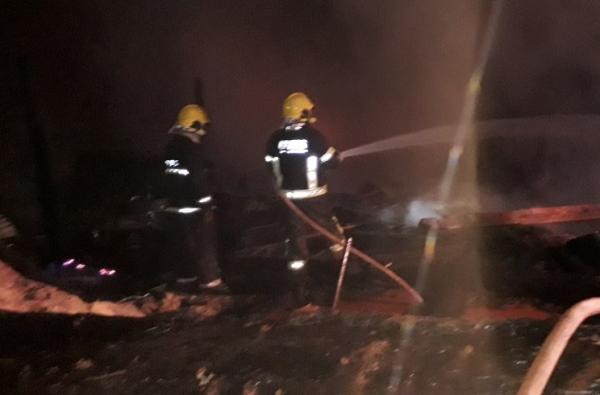 Bombeiros de Três Passos e de Tenente Portela foram acionados e conseguiram controlar o fogo (Foto: Reprodução/RD Foco)