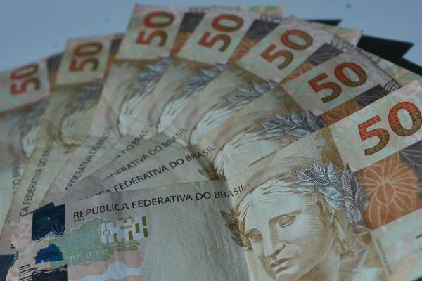 Saque aniversário permite a retirada de parte do saldo de qualquer conta ativa ou inativa do FGTS a cada ano (Foto: Reprodução/Agência Brasil)