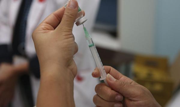 Até 17 de maio, público alvo são as pessoas com deficiência; crianças de seis meses a menores de seis anos; gestantes e puérperas (Foto: Marcelo Casal Jr/Agência Brasil)