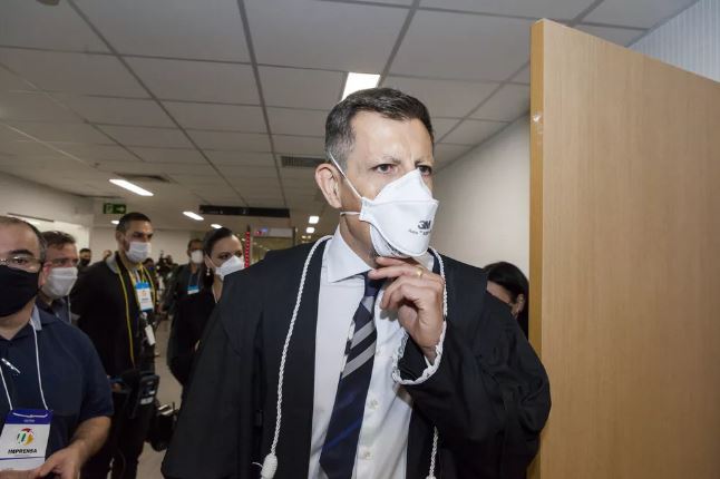 Juiz Orlando Faccini Neto, no primeiro dia do julgamento do caso da Boate Kiss, em 1º de dezembro de 2021 (Foto: Juliano Verardi/Imprensa TJRS)