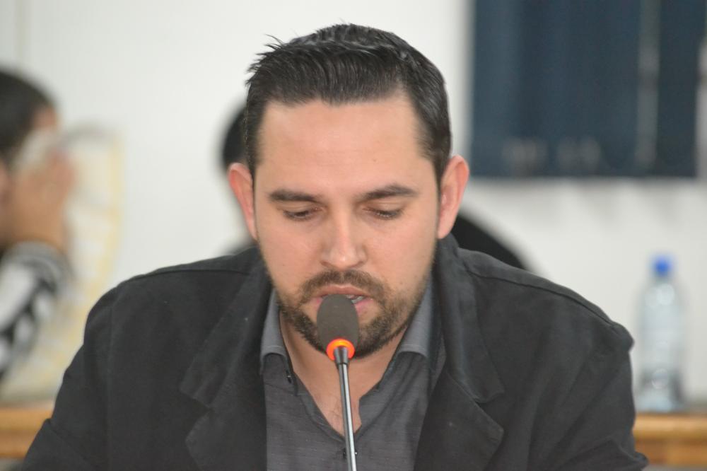 Lucas Santos da Cruz sugeriu que atividades natalinas sejam realizadas na praça (Foto: Diones Roberto Becker)