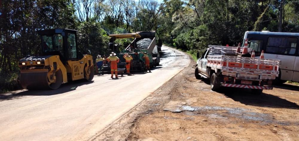 Obras começaram por um dos trechos mais danificados da rodovia (Foto: Divulgação)
