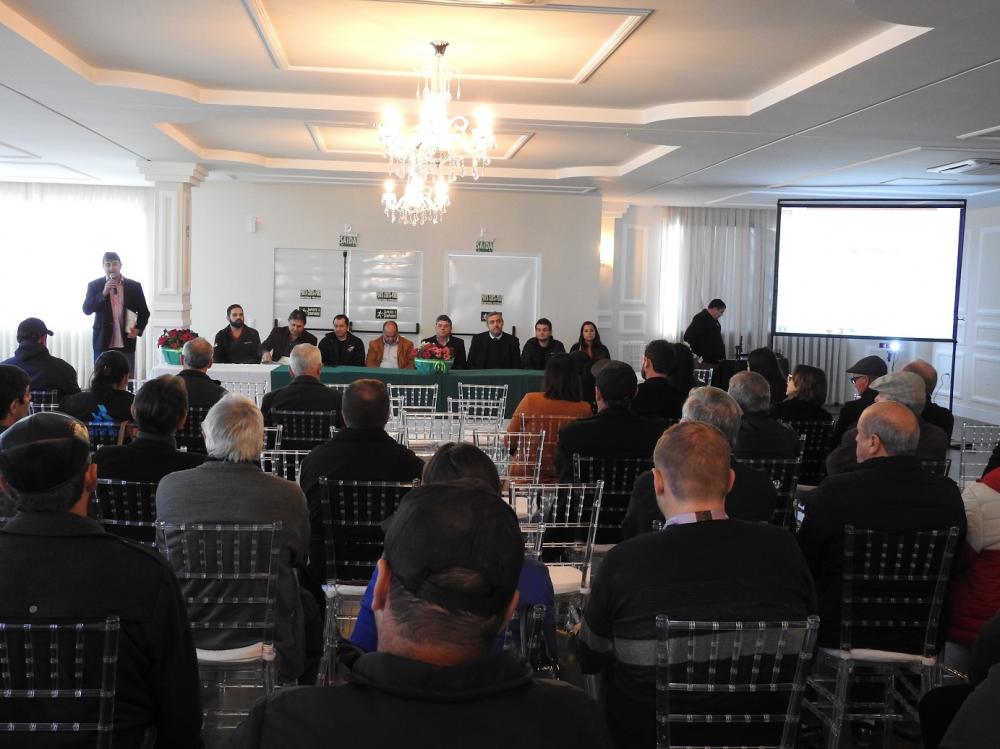Cerca de 70 pessoas participaram da audiência pública para apresentação e discussão do projeto (Foto: Divulgação | ASCOM Coronel Bicaco)