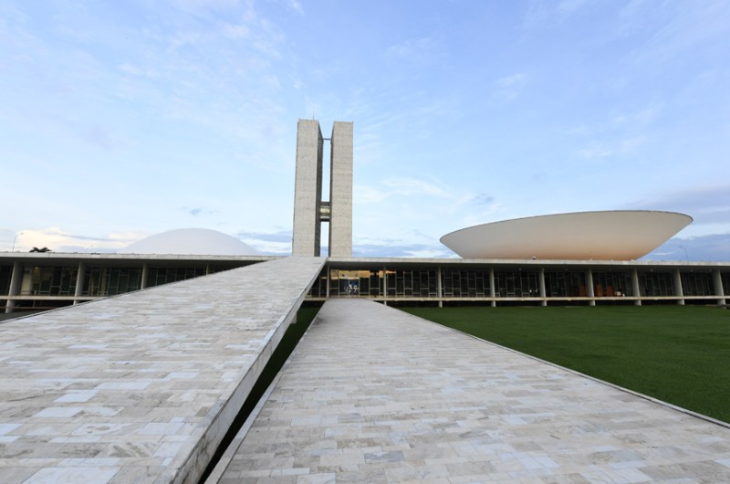 Regras para eleição de deputados consideram quociente mínimo de votos dos partidos e dos candidatos - Jefferson Rudy/Agência Senado