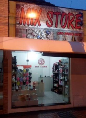 Loja Mix Store está situada em frente à Praça do Índio, centro da cidade
