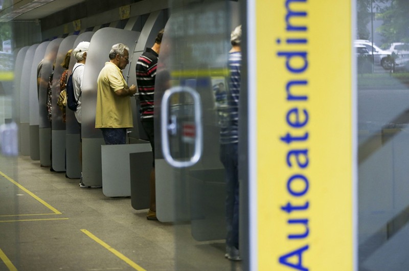 MP em vigor desde abril aumenta em 1 ponto percentual a CSLL paga por bancos e outras instituições financeiras - Agência Senado