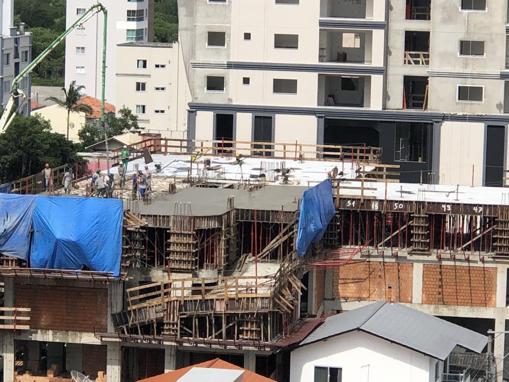PIB avançou 2,5% no primeiro semestre do ano e a atividade econômica do país ficou 3% acima do patamar pré-pandemia (Foto: Diones Roberto Becker)