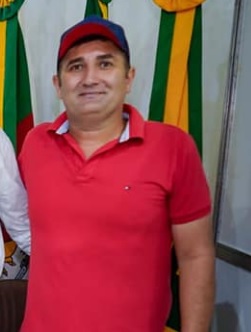 Jarbas David Heinle, de 44 anos, foi atingido por três tiros (Foto: Reprodução | Facebook)