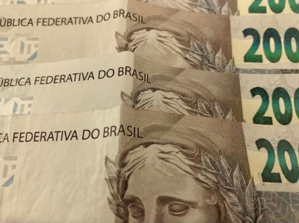 Projeto da Lei Orçamentária de 2023, enviado ao Congresso Nacional, prevê o salário mínimo de R$ 1.302,00 (Foto: Diones Roberto Becker)