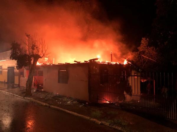 Edil lembrou-se dos incêndios recentes ocorridos em Coronel Bicaco ao justificar a elaboração da proposição (Foto: Diones Roberto Becker)