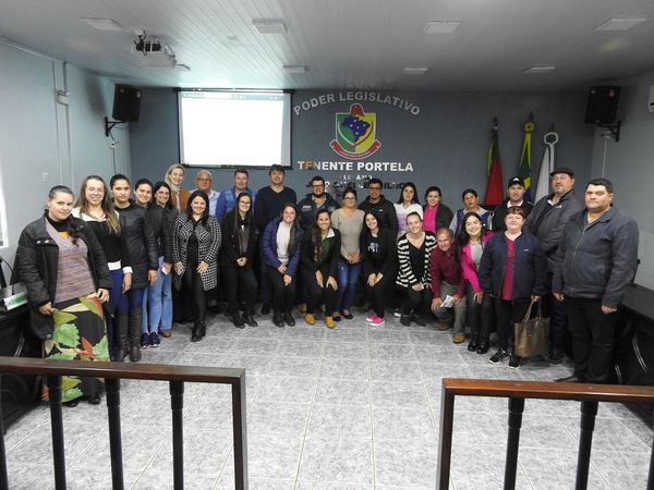 Reunião da Micrroregião 1 aconteceu na Câmara de Vereadores de Tenente Portela (Foto: Divulgação)
