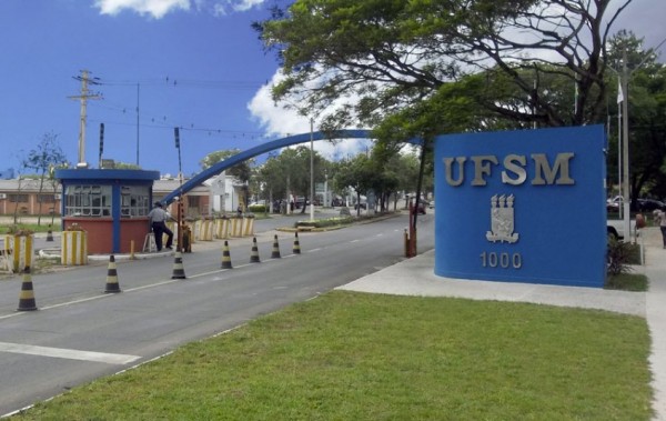 Portaria estende a autorização de aulas à distância em instituições federais de ensino superior até 31 de dezembro de 2020 (Foto: Divulgação/Farol UFSM)