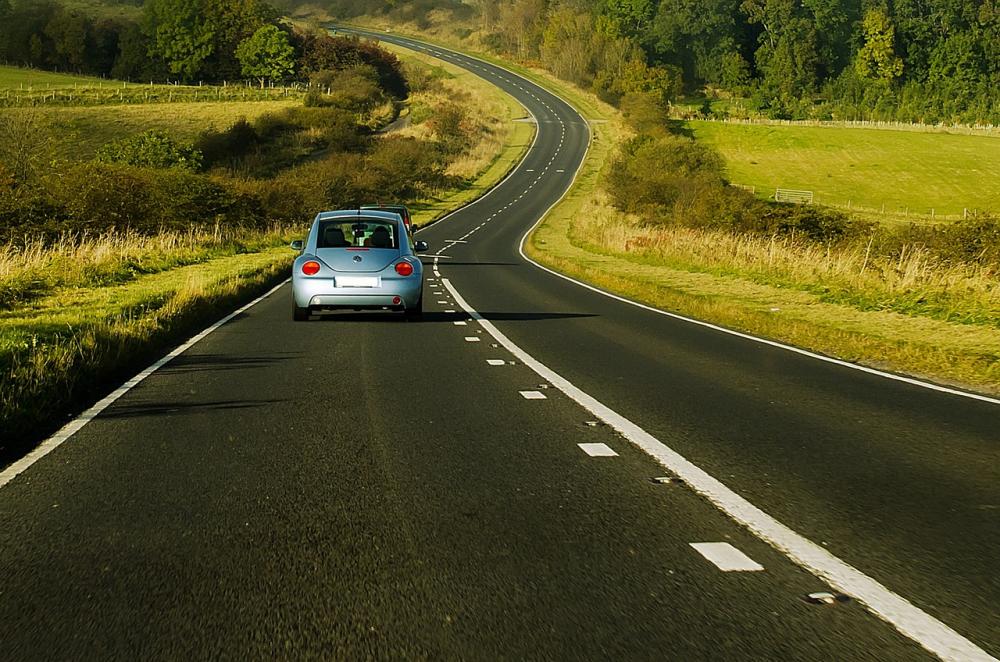 Foto: (https://pixabay.com/pt/photos/viajar-por-estrada-norte-yorkshire-72870/)