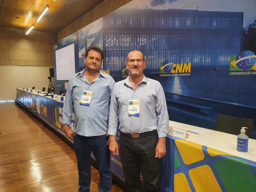 Vereador Mauro Ludwig e prefeito Sala em Brasília (Foto: CMN/DIuvlgação)