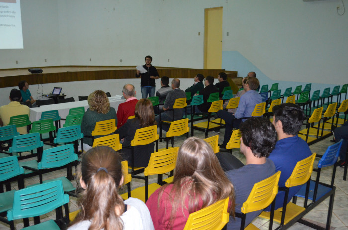 Assembleia ocorria no dia 08 de setembro de 2015 (Foto: Divulgação)