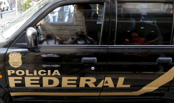  A ação nos estados do Rio Grande do Sul e Ceará, conta com a participação de 20 policiais federais - Foto: Reuters/Sergio Moraes