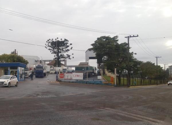 Todos os testados positivos devem ser afastados do trabalho pelo período mínimo de 14 dias, orientando para que permaneçam em isolamento social. - Foto: Diones Roberto Becker