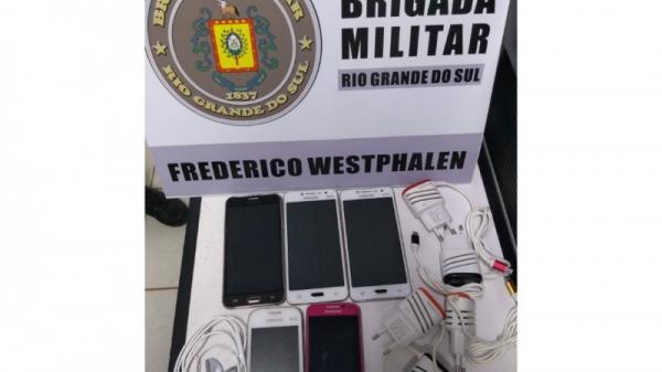 Suspeito de ter efetuado a entrega do invólucro não foi localizado pelos policiais militares (Foto: Divulgação/37º BPM)