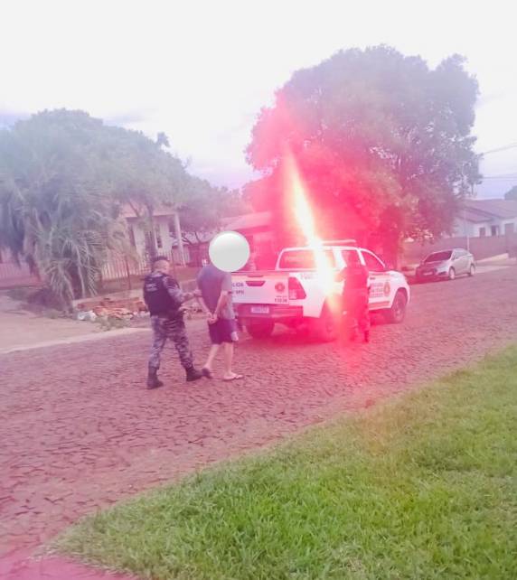 Um homem foi preso durante a ação (Foto: Divulgação)