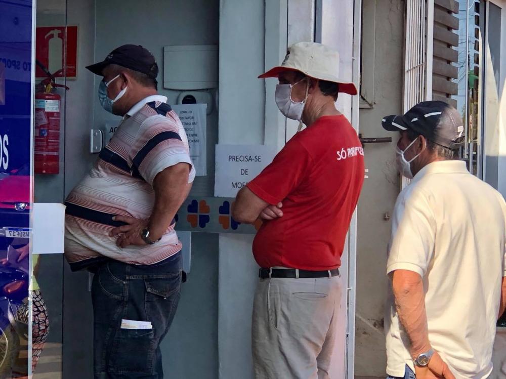SES orienta que a população reforce os cuidados contra o novo coronavírus (Foto: Diones Roberto Becker)