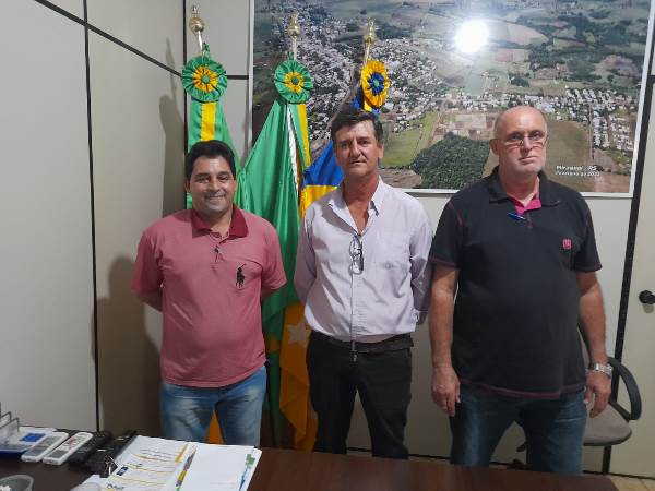 Vereador José Valdines Andreata (Centro) assume interinamente no lugar de Pretinho e Neco (Foto: Rádio Planeta FM)
