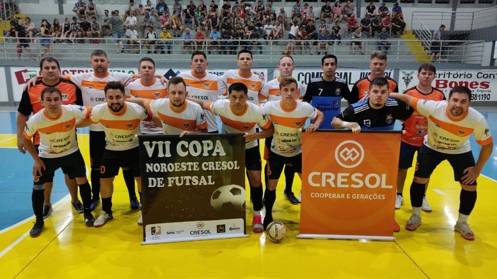AMF conquistou o título ao superar a equipe de Boa Vista do Buricá (Foto: Divulgação | Copa Noroeste de Futsal)