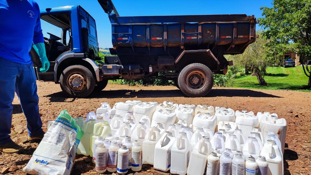 Embalagens foram entregues por produtores rurais (Foto: Divulgação)