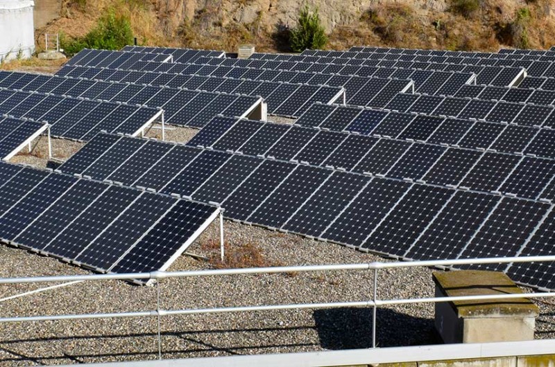 Além de tratar de microgeradores e minigeradores de energia fotovoltaica, o projeto também prevê isenção para novas pequenas centrais hidrelétricas (PCHs) - Getty Images/iStockphoto