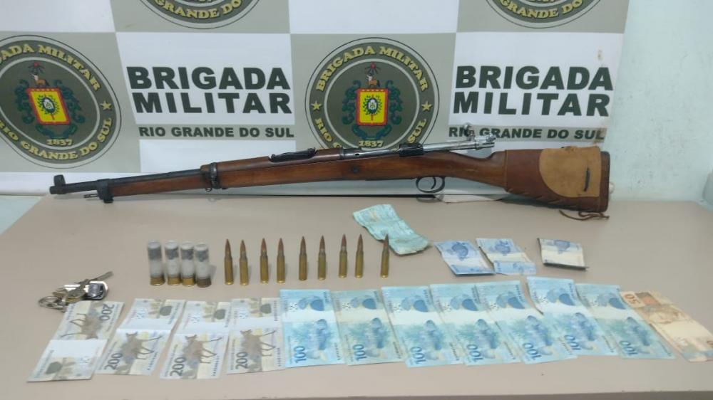 Armas foram apreendidas em ação da Brigada Militar (Foto: Divulgação)