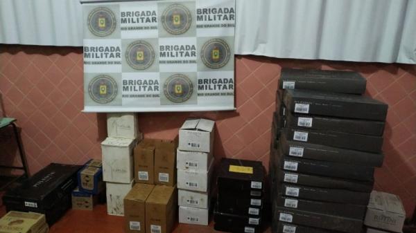 Apreensão de bebidas contrabandeadas é corriqueiro nesta região de fronteira - Foto:7ºBPM