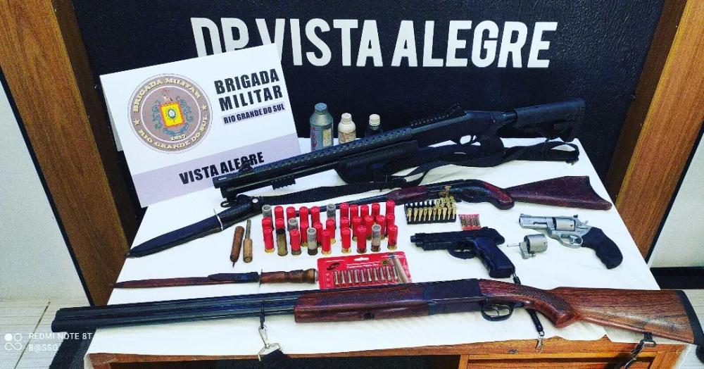Objetos apreendidos foram levados para a Delegacia da Polícia Civil (Foto: Divulgação | BM)