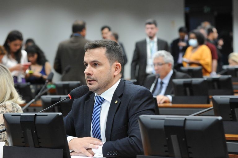 Capitão Alberto Neto: 