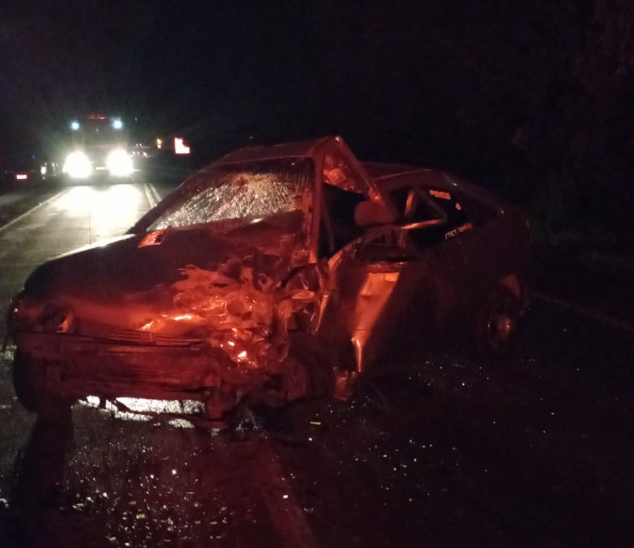Acidente ocorreu na noite desta quarta-feira (Foto: Rádio Alto Uruguai)